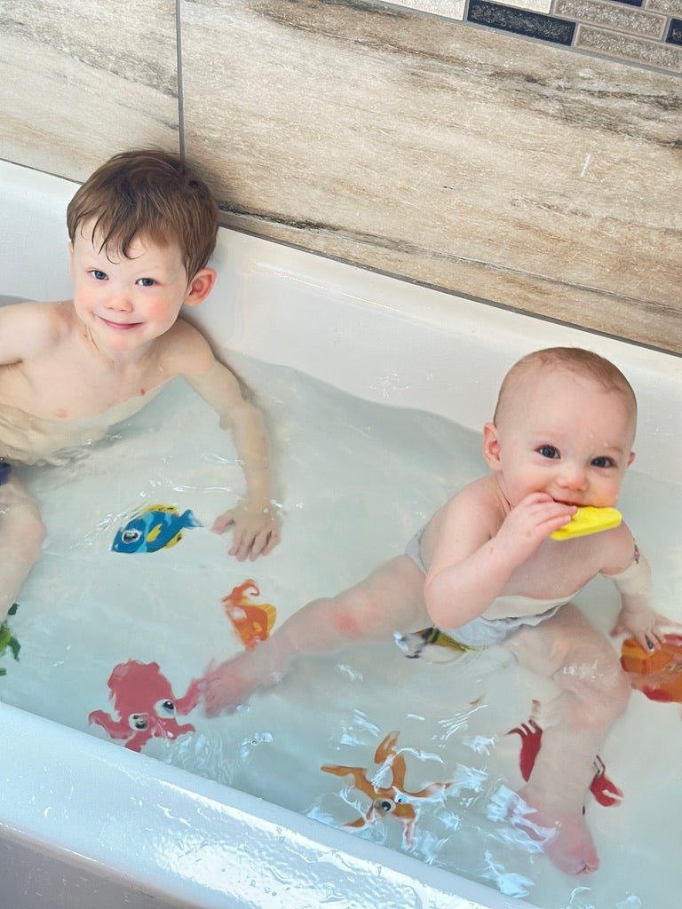 Sea Friends Tub Stickers - Swimming with Confidence